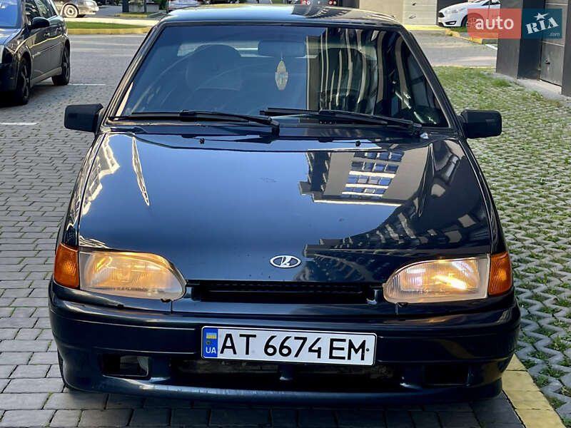 Седан ВАЗ / Lada 2115 Samara 2003 в Ивано-Франковске