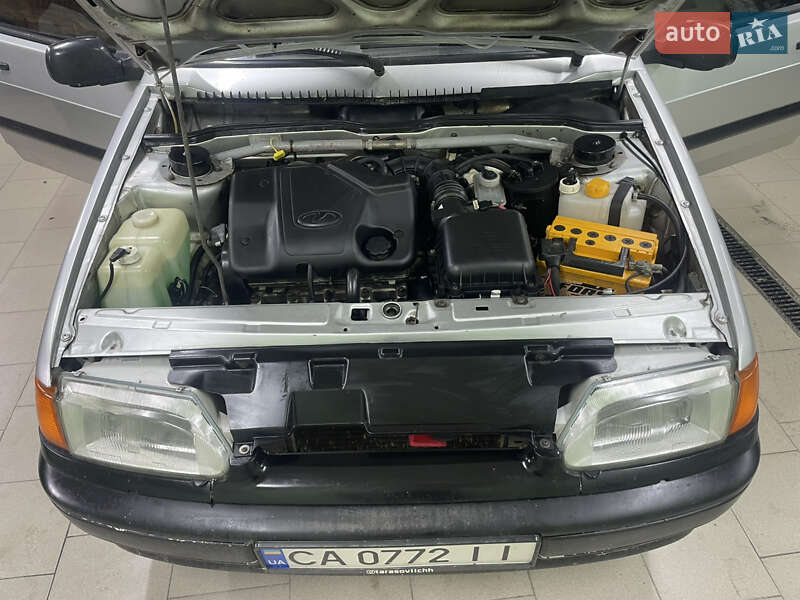 Седан ВАЗ / Lada 2115 Samara 2010 в Умані