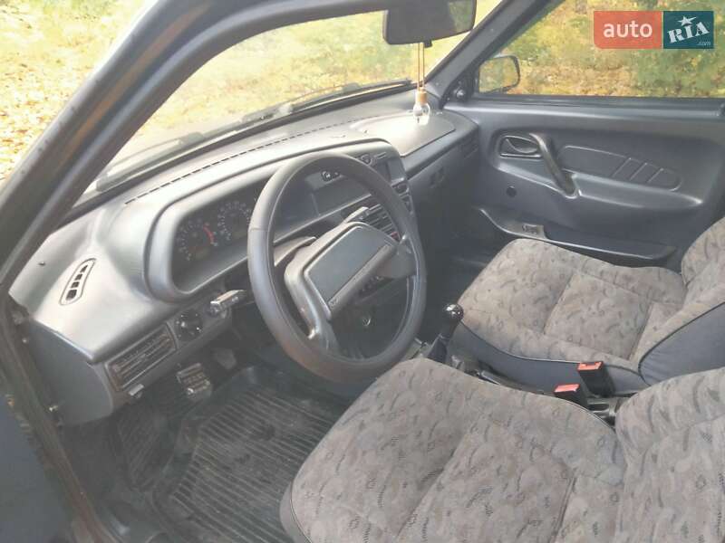 Седан ВАЗ / Lada 2115 Samara 2003 в Мені