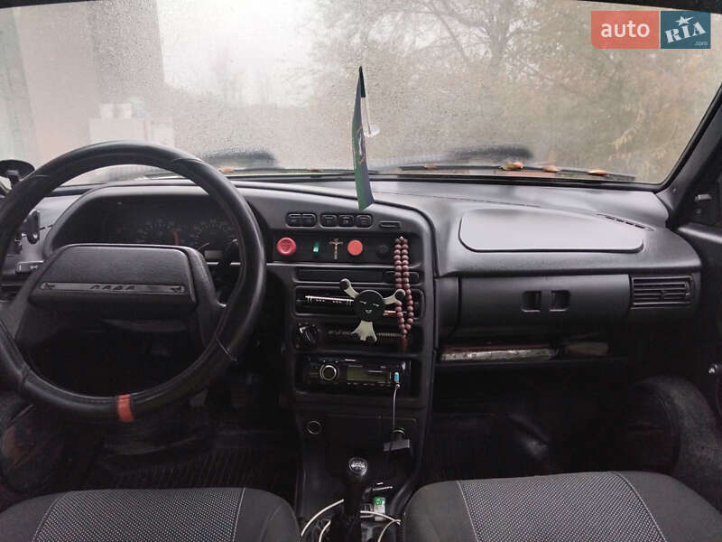Седан ВАЗ / Lada 2115 Samara 2002 в Кривом Роге фото 6 Седан ВАЗ / Lada 2115 Samara 2002 в Кривом Роге