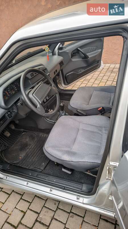 Седан ВАЗ / Lada 2115 Samara 2009 в Рівному