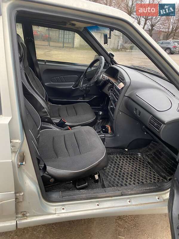 Седан ВАЗ / Lada 2115 Samara 2002 в Житомирі фото 7 Седан ВАЗ / Lada 2115 Samara 2002 в Житомирі