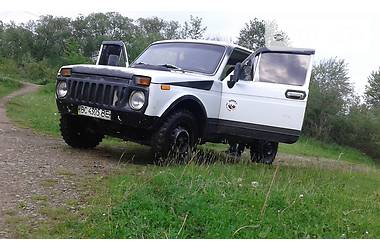 Внедорожник / Кроссовер ВАЗ / Lada 2121 Нива 1988 в Долине