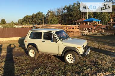 Внедорожник / Кроссовер ВАЗ / Lada 2121 Нива 1990 в Сарнах