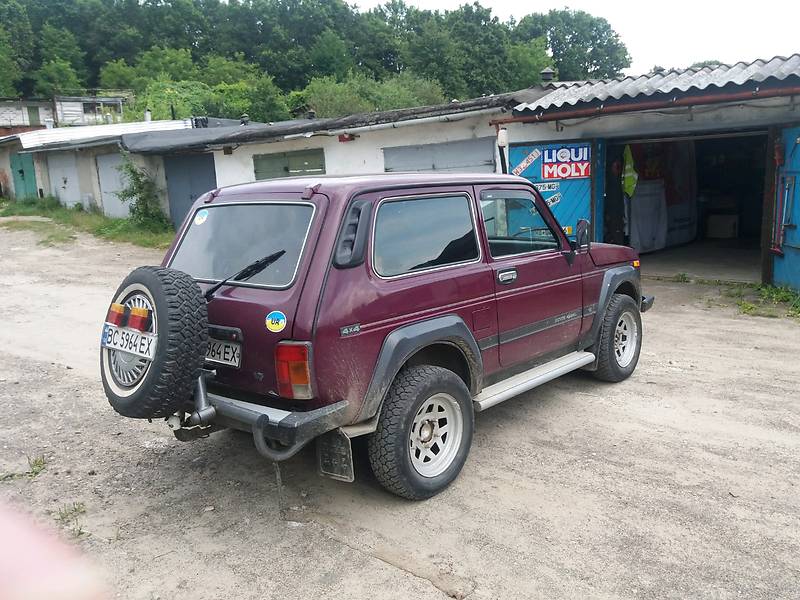 Позашляховик / Кросовер ВАЗ / Lada 2121 Нива 2003 в Львові