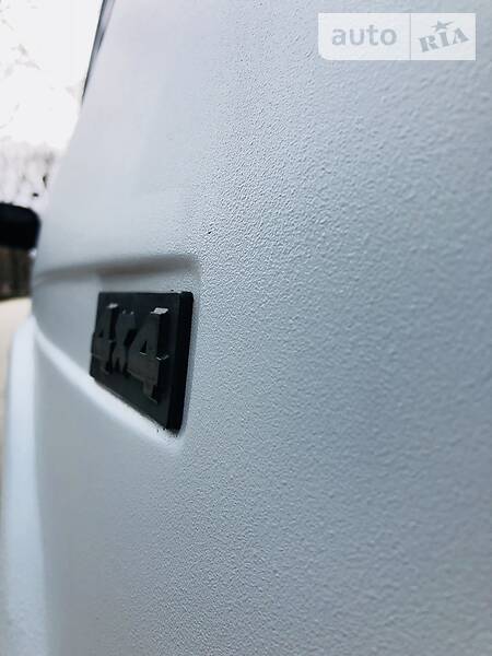 Позашляховик / Кросовер ВАЗ / Lada 2121 Нива 2008 в Сваляві