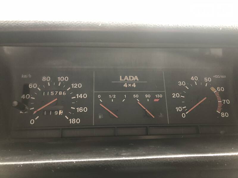 Позашляховик / Кросовер ВАЗ / Lada 2121 Нива 2008 в Сваляві