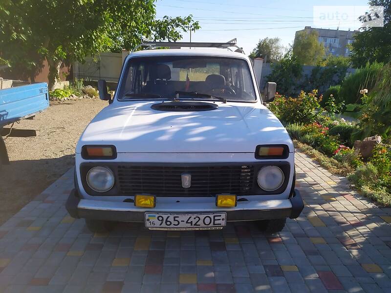 Позашляховик / Кросовер ВАЗ / Lada 2121 Нива 1983 в Роздільній