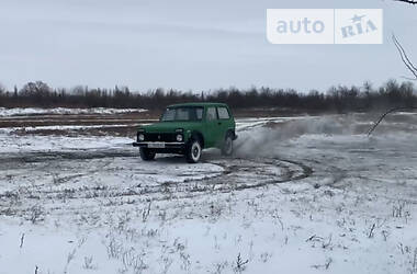 Позашляховик / Кросовер ВАЗ / Lada 2121 Нива 1992 в Біляївці