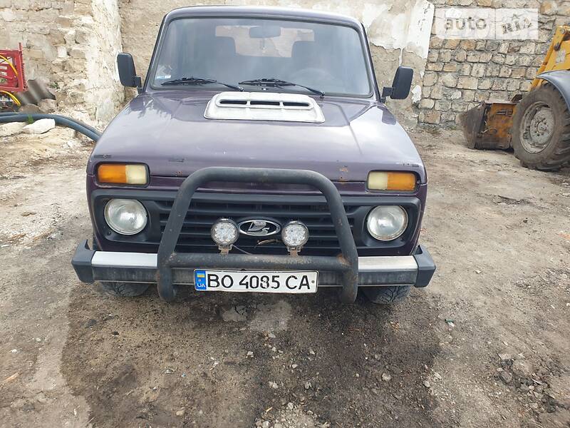 Хетчбек ВАЗ / Lada 2121 Нива 1999 в Тернополі