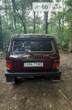 Универсал ВАЗ / Lada 2121 Нива 1989 в Черновцах
