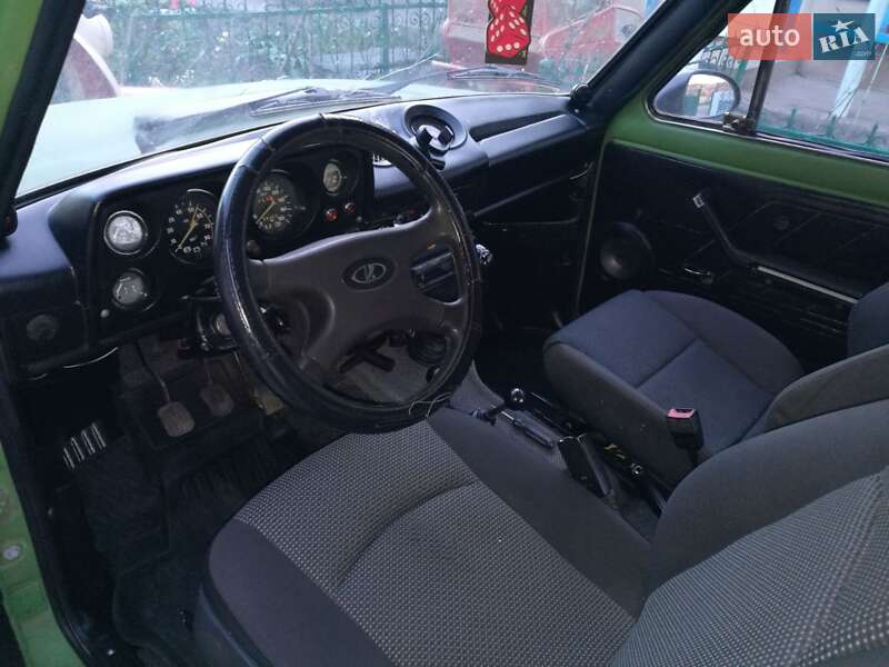 Позашляховик / Кросовер ВАЗ / Lada 2121 Нива 1980 в Білгороді-Дністровському