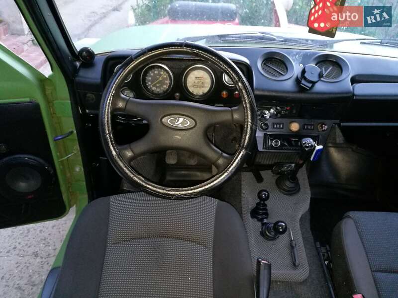 Позашляховик / Кросовер ВАЗ / Lada 2121 Нива 1980 в Білгороді-Дністровському