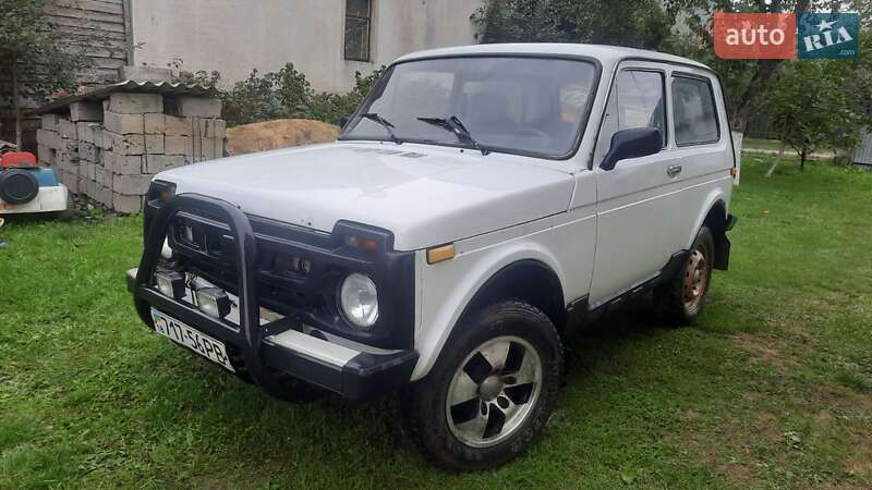 Універсал ВАЗ / Lada 2121 Нива 1993 в Львові