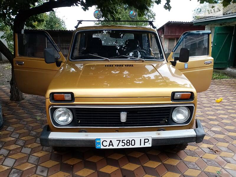 Внедорожник / Кроссовер ВАЗ / Lada 2121 Нива 1983 в Шполе