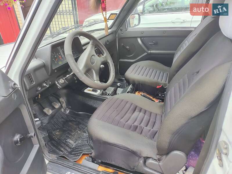 Позашляховик / Кросовер ВАЗ / Lada 2121 Нива 2012 в Рокитному