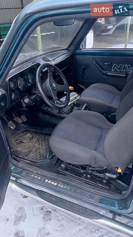 Хэтчбек ВАЗ / Lada 2121 Нива 1992 в Костополе