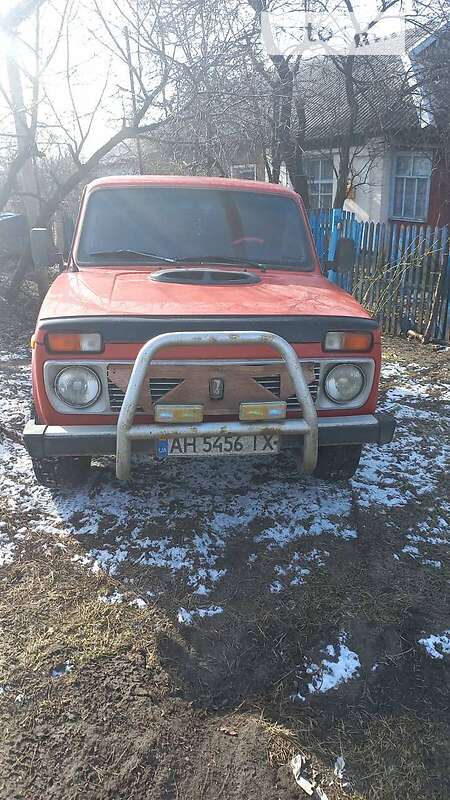 Внедорожник / Кроссовер ВАЗ / Lada 2121 Нива 1990 в Павлограде
