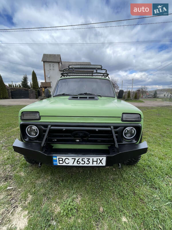 Хетчбек ВАЗ / Lada 2121 Нива 1987 в Мостиській