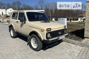 Позашляховик / Кросовер ВАЗ / Lada 2121 Нива 1983 в Хмельницькому