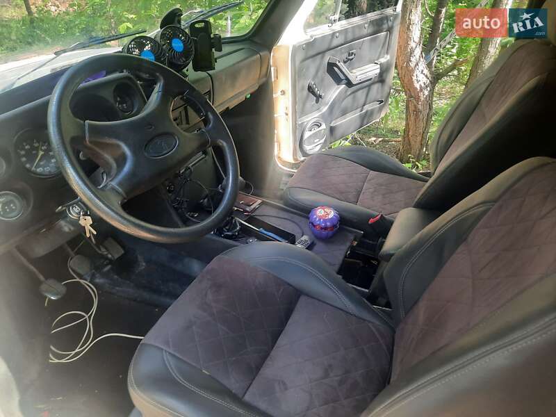 Внедорожник / Кроссовер ВАЗ / Lada 2121 Нива 1992 в Покровском