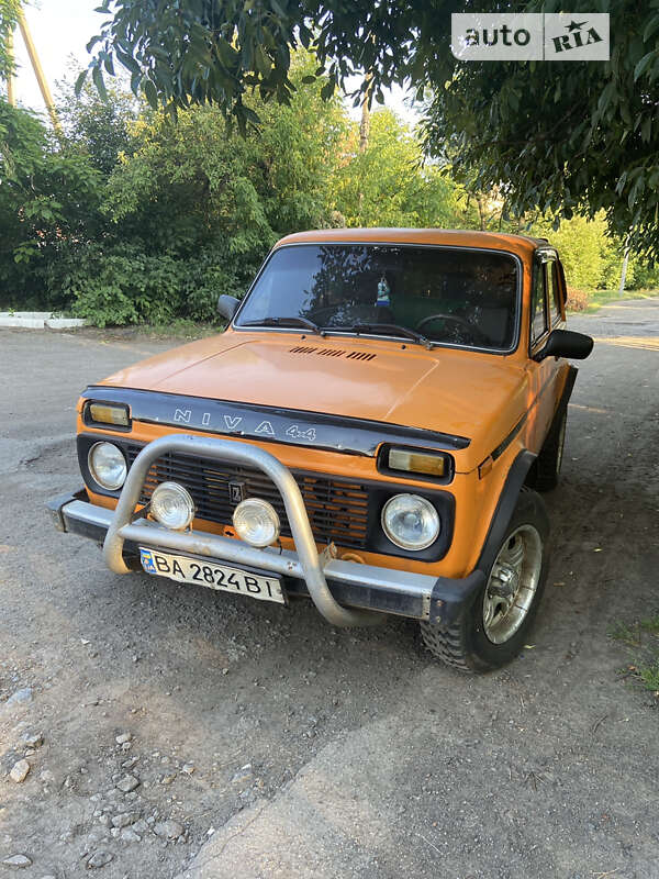 Внедорожник / Кроссовер ВАЗ / Lada 2121 Нива 1984 в Новомиргороде