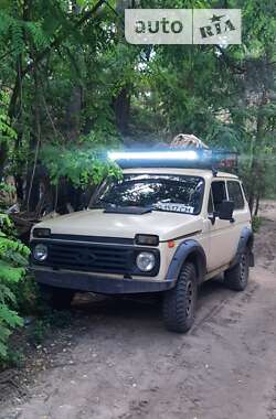 Внедорожник / Кроссовер ВАЗ / Lada 2121 Нива 1992 в Покровском