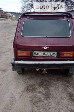 Позашляховик / Кросовер ВАЗ / Lada 2121 Нива 1987 в Першотравенську