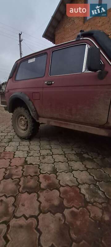 Внедорожник / Кроссовер ВАЗ / Lada 2121 Нива 1990 в Бучаче