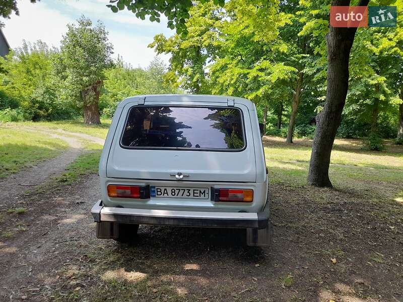 Позашляховик / Кросовер ВАЗ / Lada 2121 Нива 1986 в Долинській