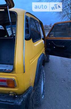 Позашляховик / Кросовер ВАЗ / Lada 2121 Нива 1985 в Бережанах