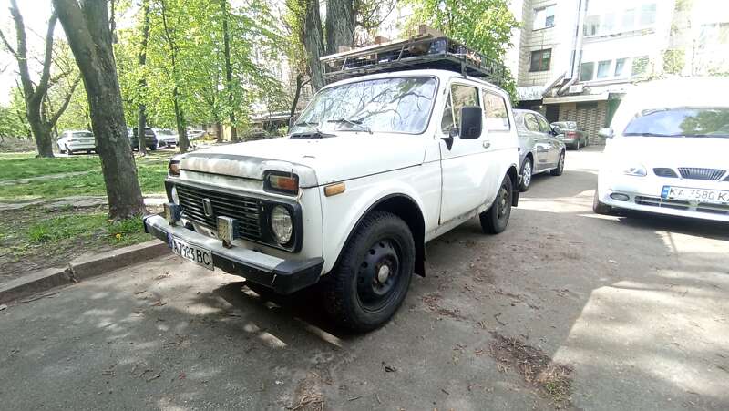 Внедорожник / Кроссовер ВАЗ / Lada 2121 Нива 1993 в Киеве
