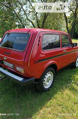 Внедорожник / Кроссовер ВАЗ / Lada 2121 Нива 1982 в Ромнах