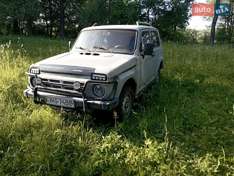 Внедорожник / Кроссовер ВАЗ / Lada 2121 Нива 1982 в Овруче