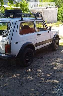 Позашляховик / Кросовер ВАЗ / Lada 2121 Нива 1988 в Краматорську