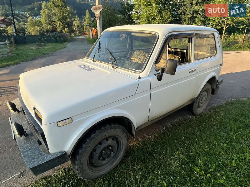 Внедорожник / Кроссовер ВАЗ / Lada 2121 Нива 1983 в Верховине фото 4 Внедорожник / Кроссовер ВАЗ / Lada 2121 Нива 1983 в Верховине