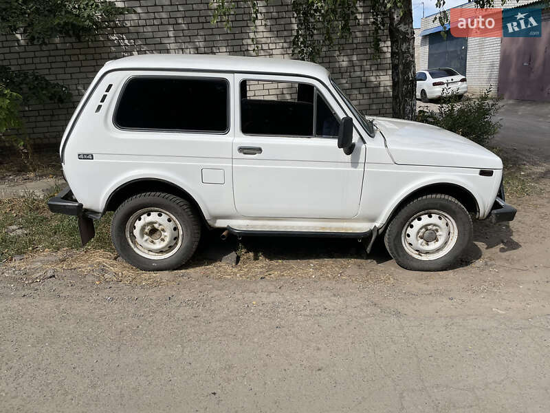 Внедорожник / Кроссовер ВАЗ / Lada 2121 Нива 1985 в Харькове