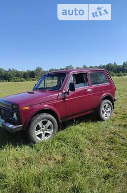 Позашляховик / Кросовер ВАЗ / Lada 2121 Нива 1990 в Лебедині