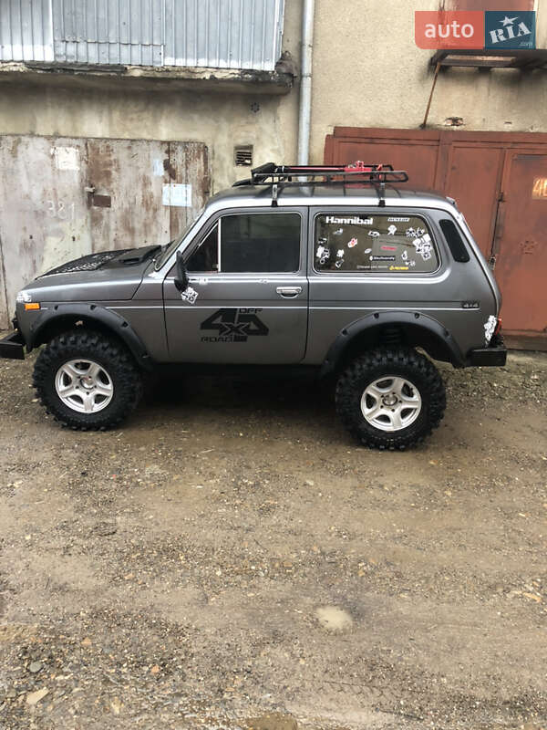 Внедорожник / Кроссовер ВАЗ / Lada 2121 Нива 1988 в Черновцах