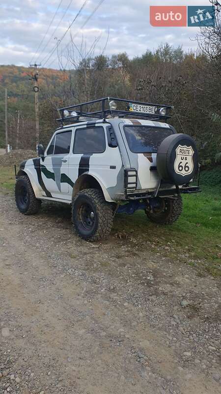 Позашляховик / Кросовер ВАЗ / Lada 2121 Нива 1988 в Чернівцях