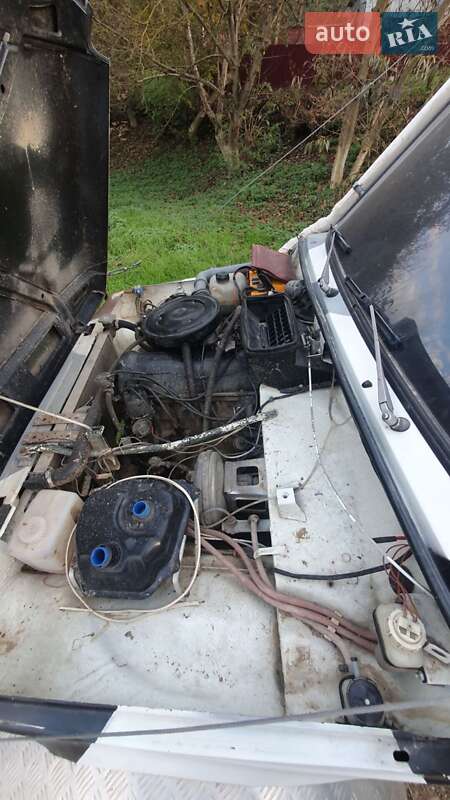 Позашляховик / Кросовер ВАЗ / Lada 2121 Нива 1988 в Чернівцях