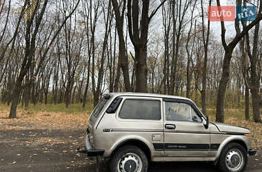 Внедорожник / Кроссовер ВАЗ / Lada 2121 Нива 1988 в Лозовой