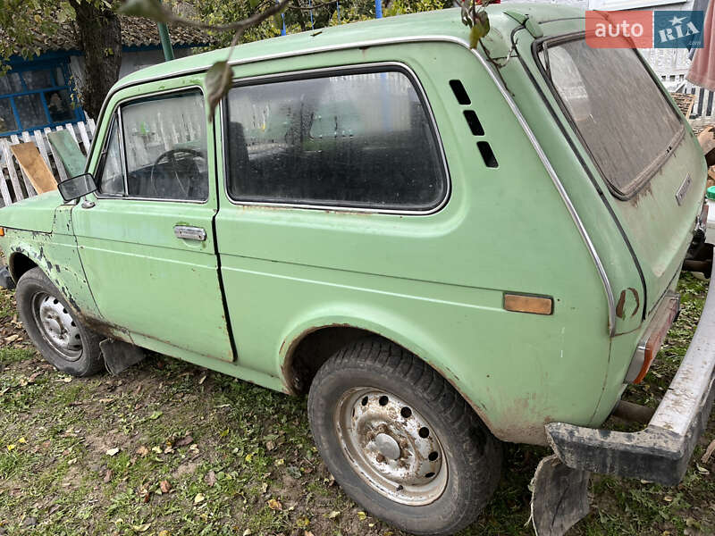 Позашляховик / Кросовер ВАЗ / Lada 2121 Нива 1982 в Бару