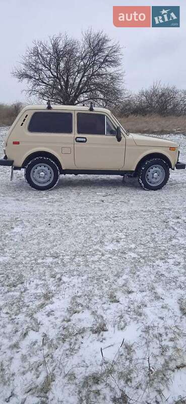 Позашляховик / Кросовер ВАЗ / Lada 2121 Нива 1986 в Чорнухах