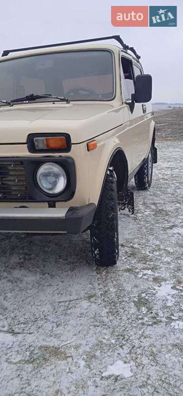 Позашляховик / Кросовер ВАЗ / Lada 2121 Нива 1986 в Чорнухах