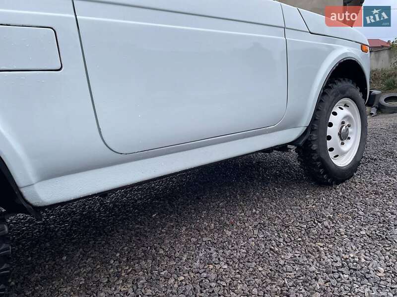 Внедорожник / Кроссовер ВАЗ / Lada 2121 Нива 1991 в Каменец-Подольском