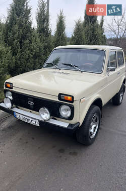 Позашляховик / Кросовер ВАЗ / Lada 2121 Нива 1985 в Чигирину