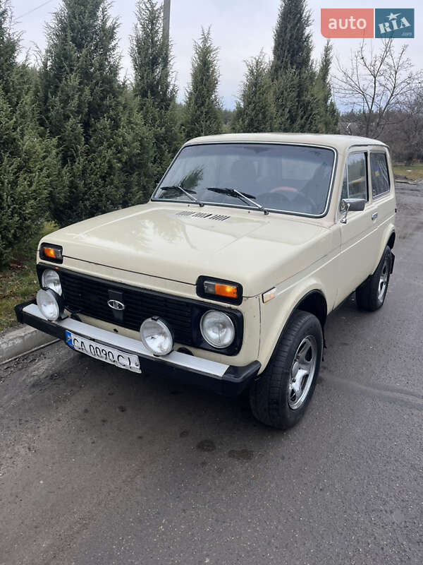 Внедорожник / Кроссовер ВАЗ / Lada 2121 Нива 1985 в Чигирине