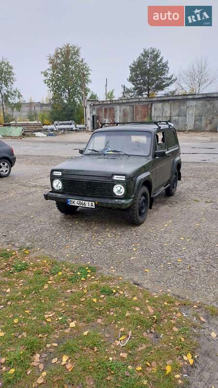 Позашляховик / Кросовер ВАЗ / Lada 2121 Нива 1990 в Володимирі