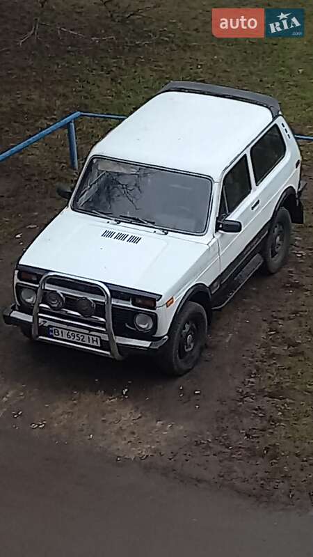 Внедорожник / Кроссовер ВАЗ / Lada 2121 Нива 1990 в Гадяче